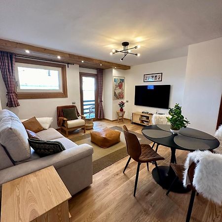 Cozy Bilocale Apartment เบรยล์-แชร์วิเนีย ภายนอก รูปภาพ